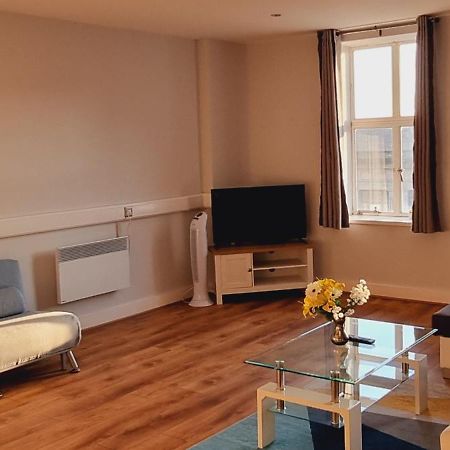 Modern And Spacious Swansea Centre Apartment ภายนอก รูปภาพ