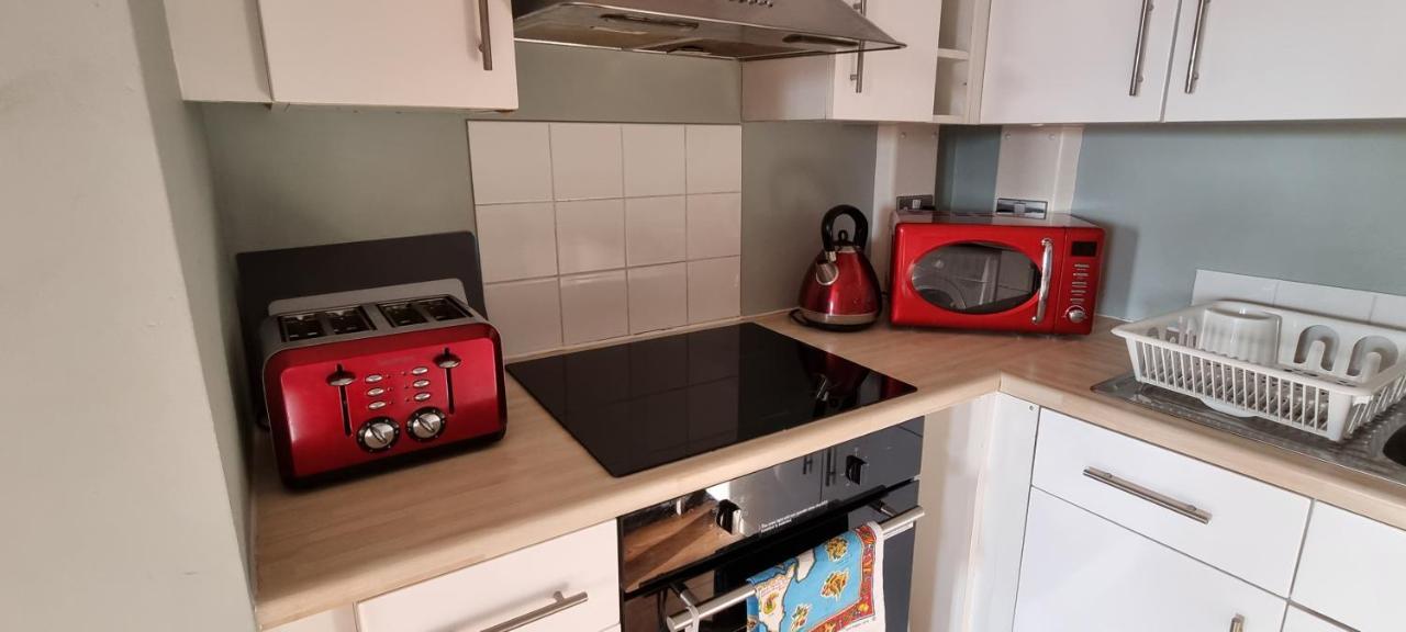 Modern And Spacious Swansea Centre Apartment ภายนอก รูปภาพ